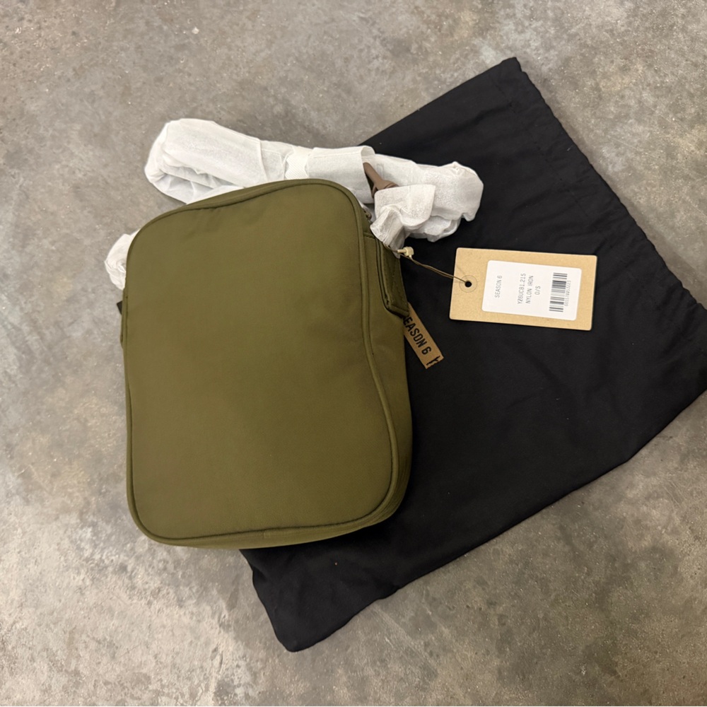 NWT 🫒Yeezy Season 6 Crossbody Bag Olive Green Men's Crossbody